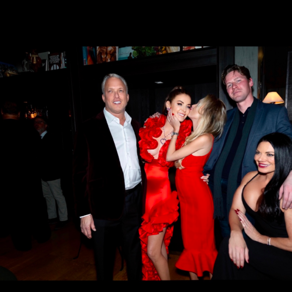 Facetune_11-12-2023-13-52-58